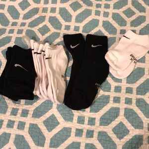 Boys Dry Fit Nike Socks XS 8 Pairs BNWT